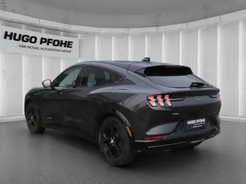 FORD Mustang Mach-E AWD