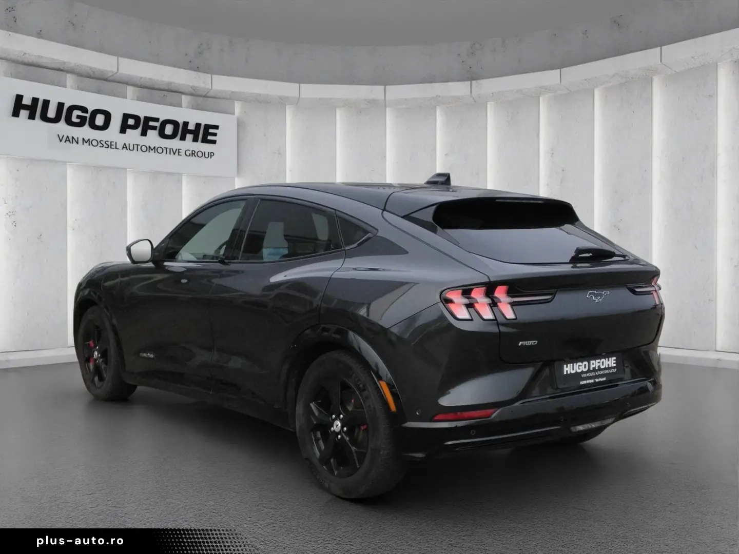 FORD Mustang Mach-E AWD