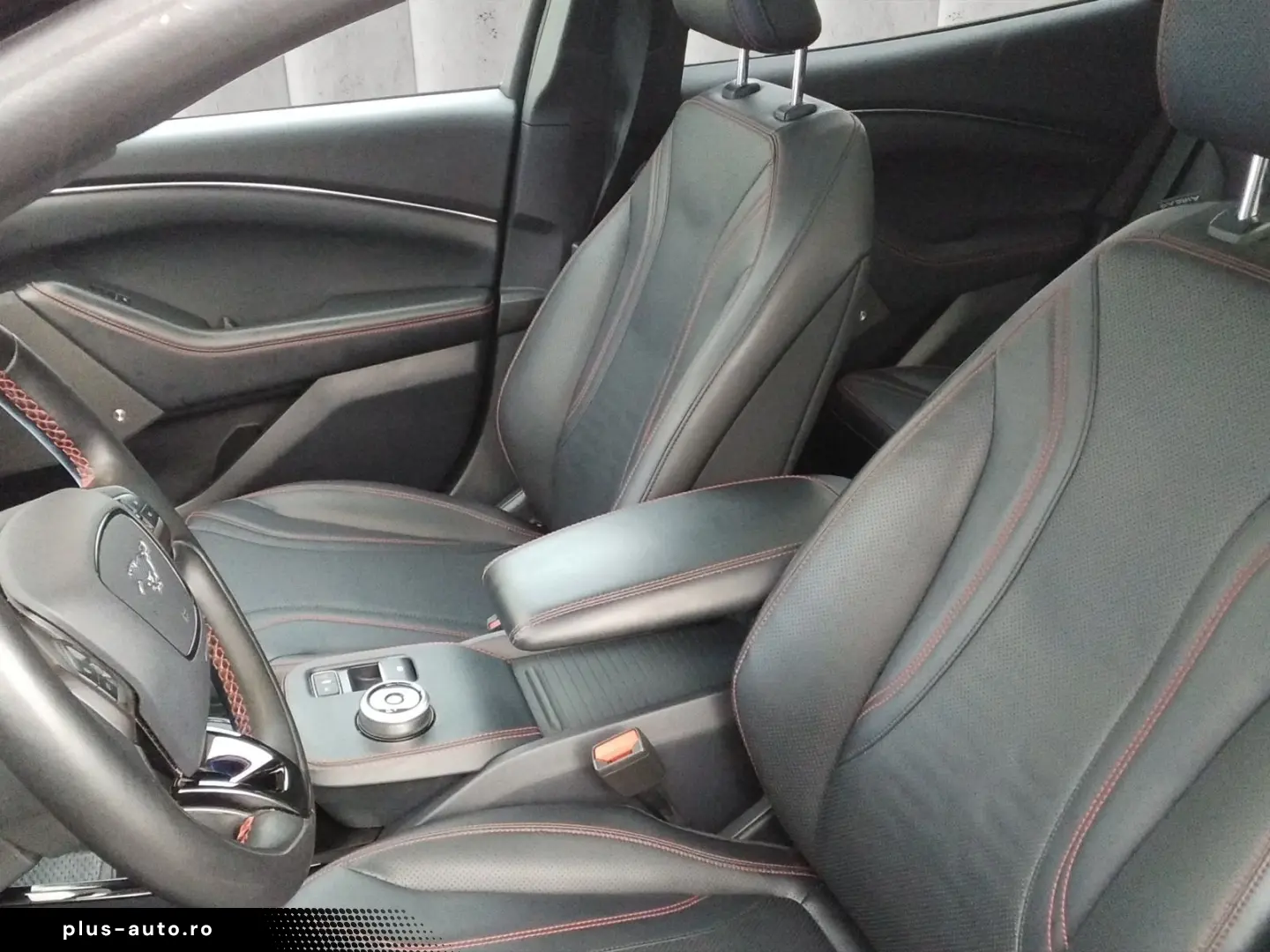 FORD Mustang Mach-E AWD