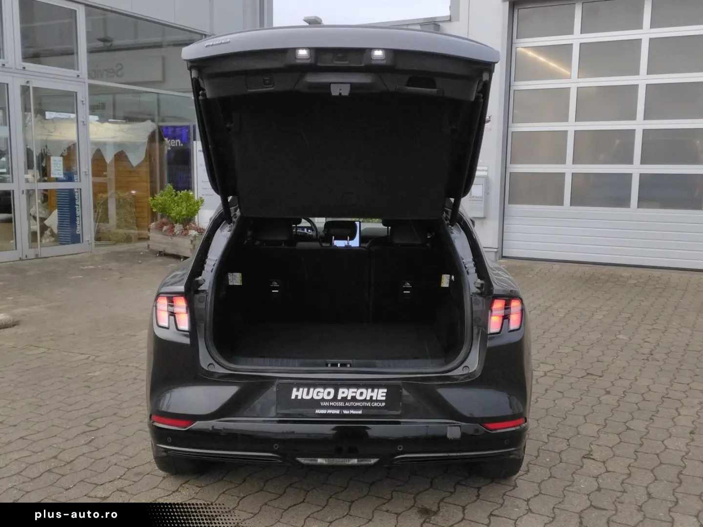 FORD Mustang Mach-E AWD