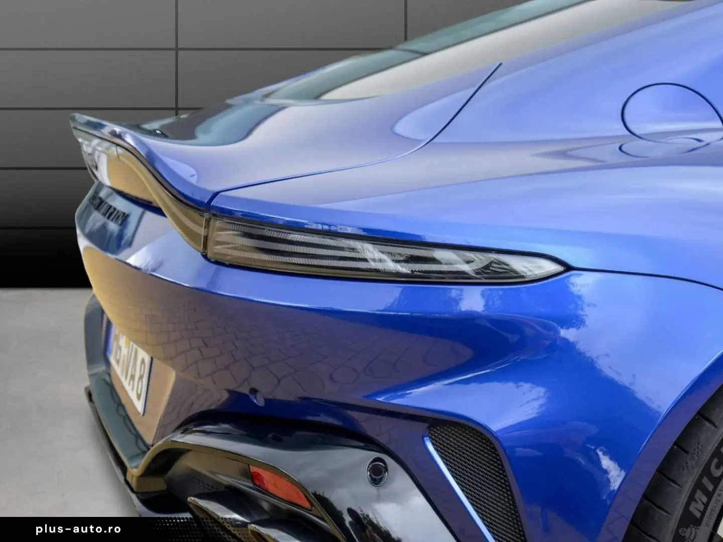 ASTON MARTIN NG V8 Vantage Coupé