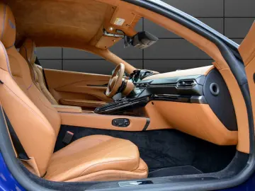 ASTON MARTIN NG V8 Vantage Coupé