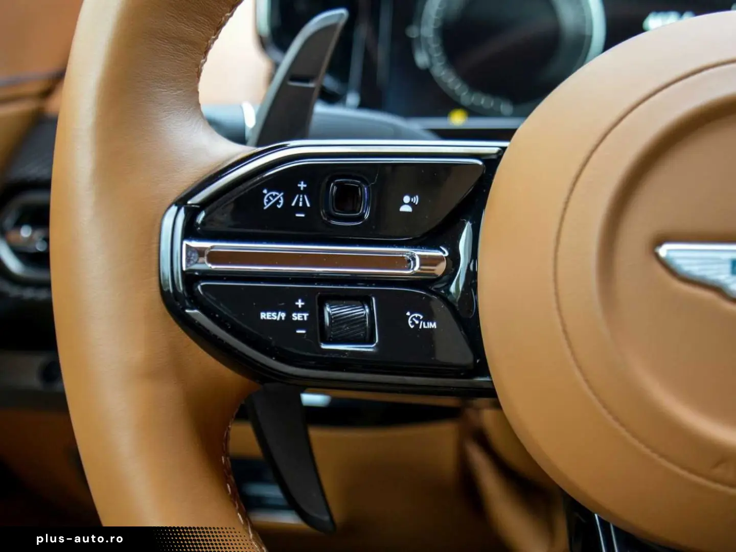 ASTON MARTIN NG V8 Vantage Coupé