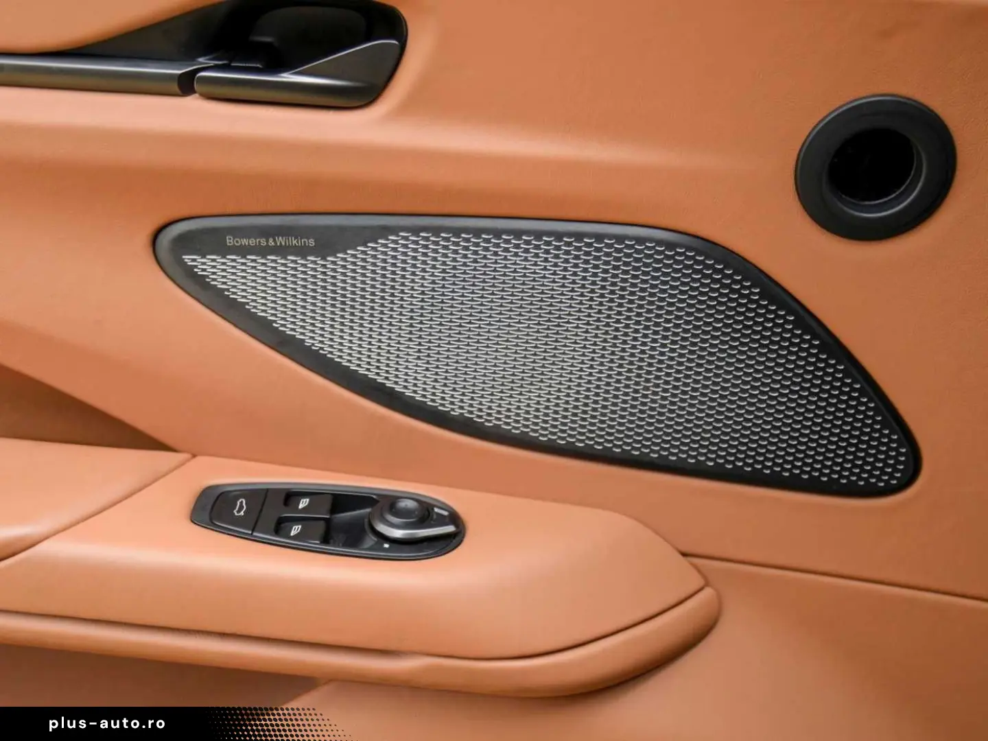 ASTON MARTIN NG V8 Vantage Coupé