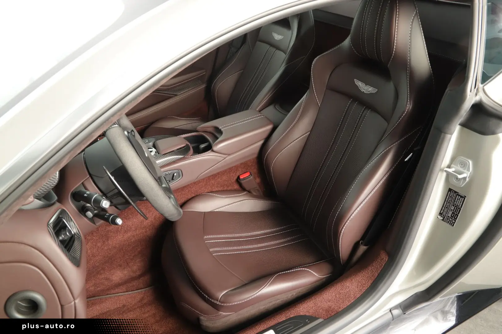 ASTON MARTIN V8 Vantage Coupé