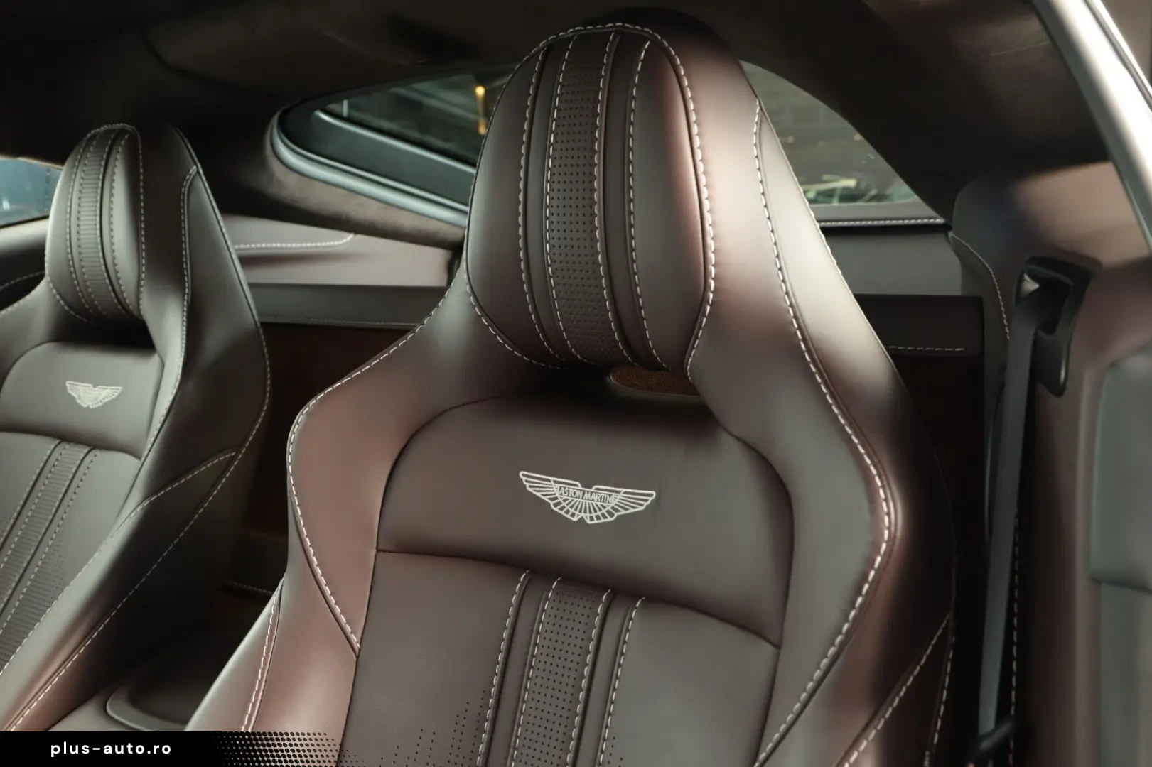 ASTON MARTIN V8 Vantage Coupé