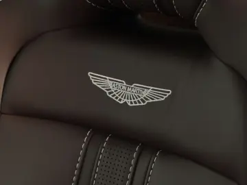 ASTON MARTIN V8 Vantage Coupé