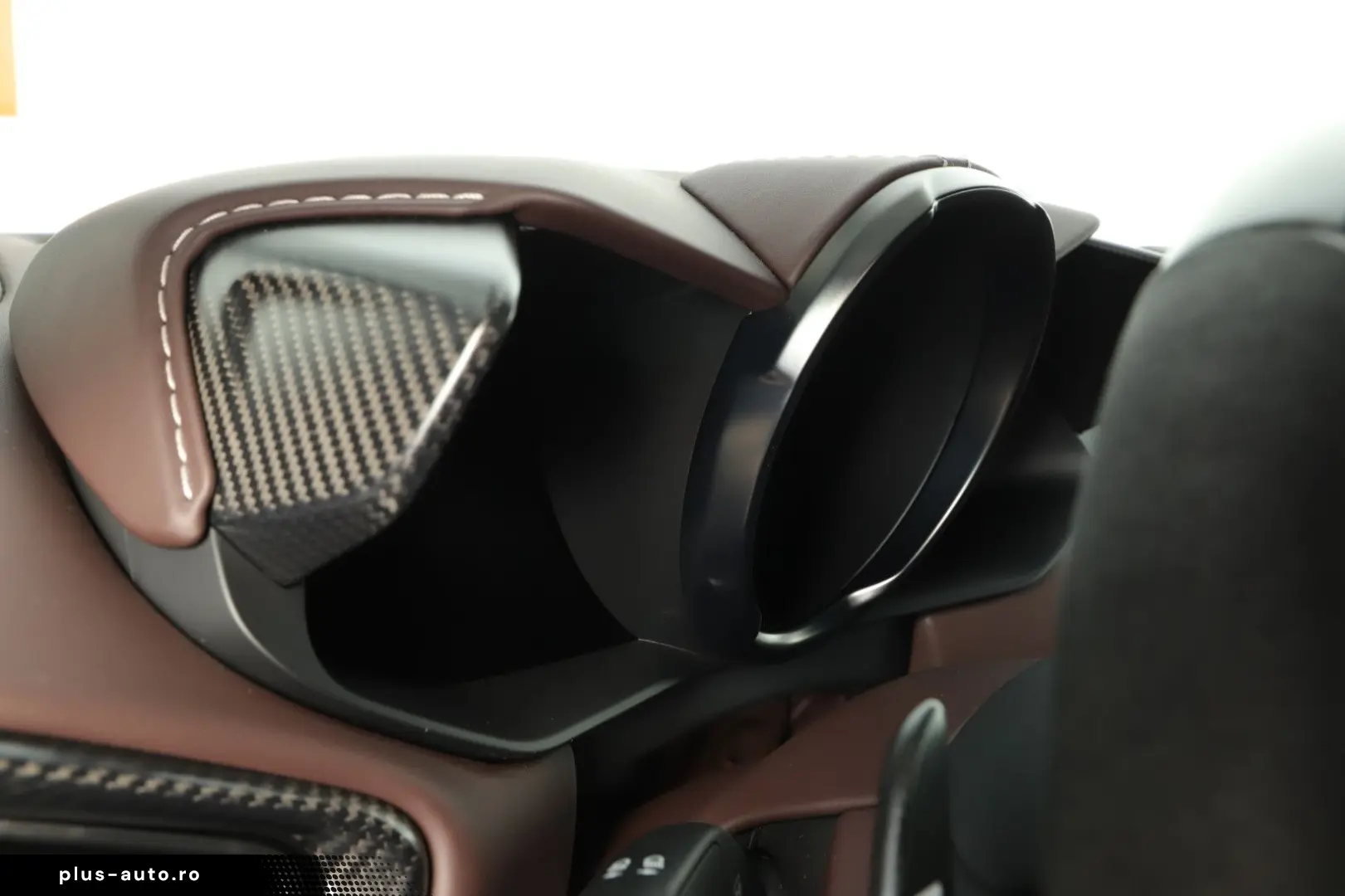 ASTON MARTIN V8 Vantage Coupé