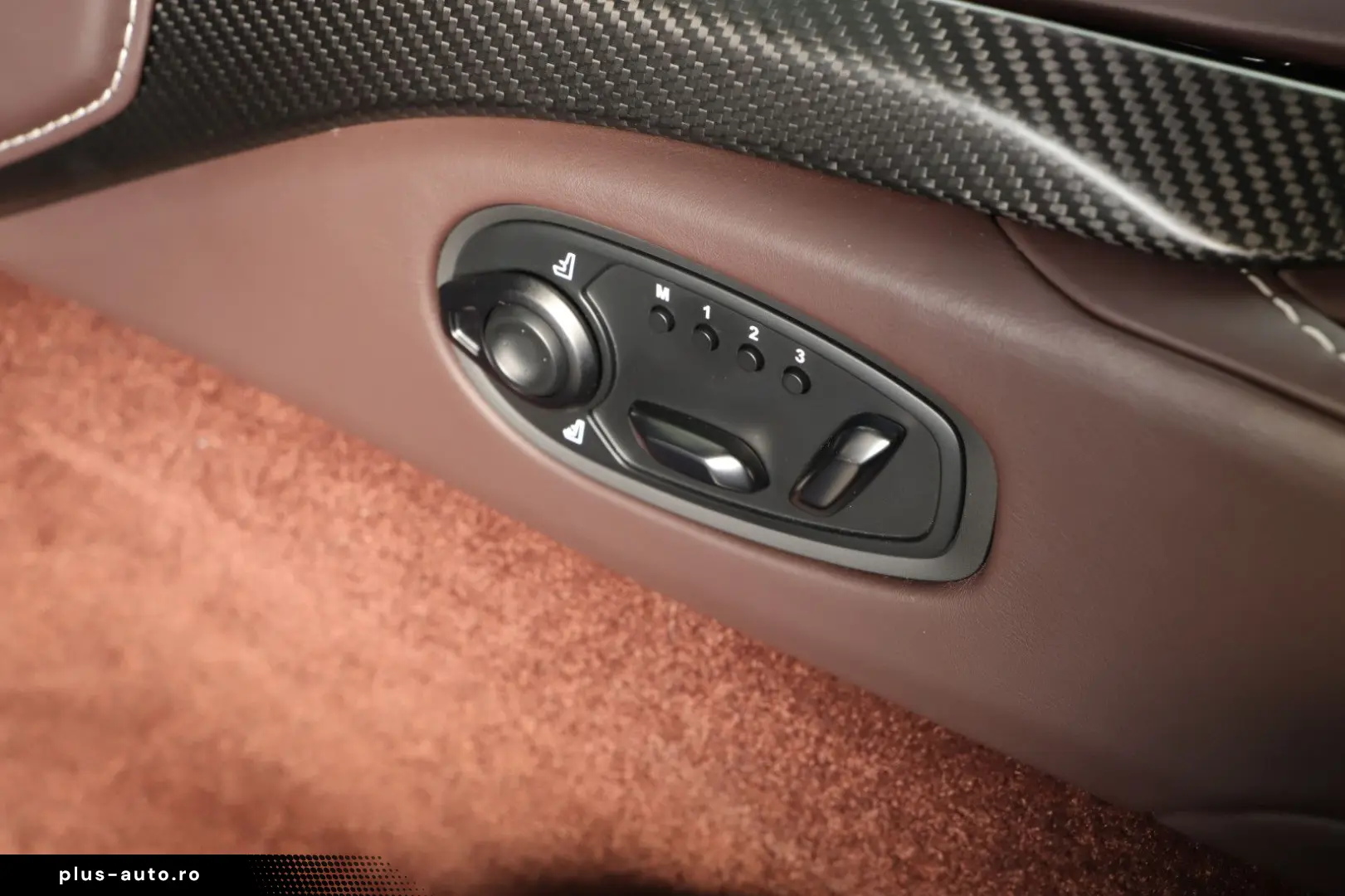 ASTON MARTIN V8 Vantage Coupé