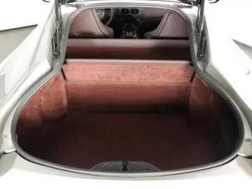 ASTON MARTIN V8 Vantage Coupé