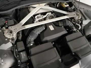 ASTON MARTIN V8 Vantage Coupé