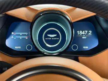 ASTON MARTIN DBS 770 Ultimate Volante 5.2 V12 1 of 199