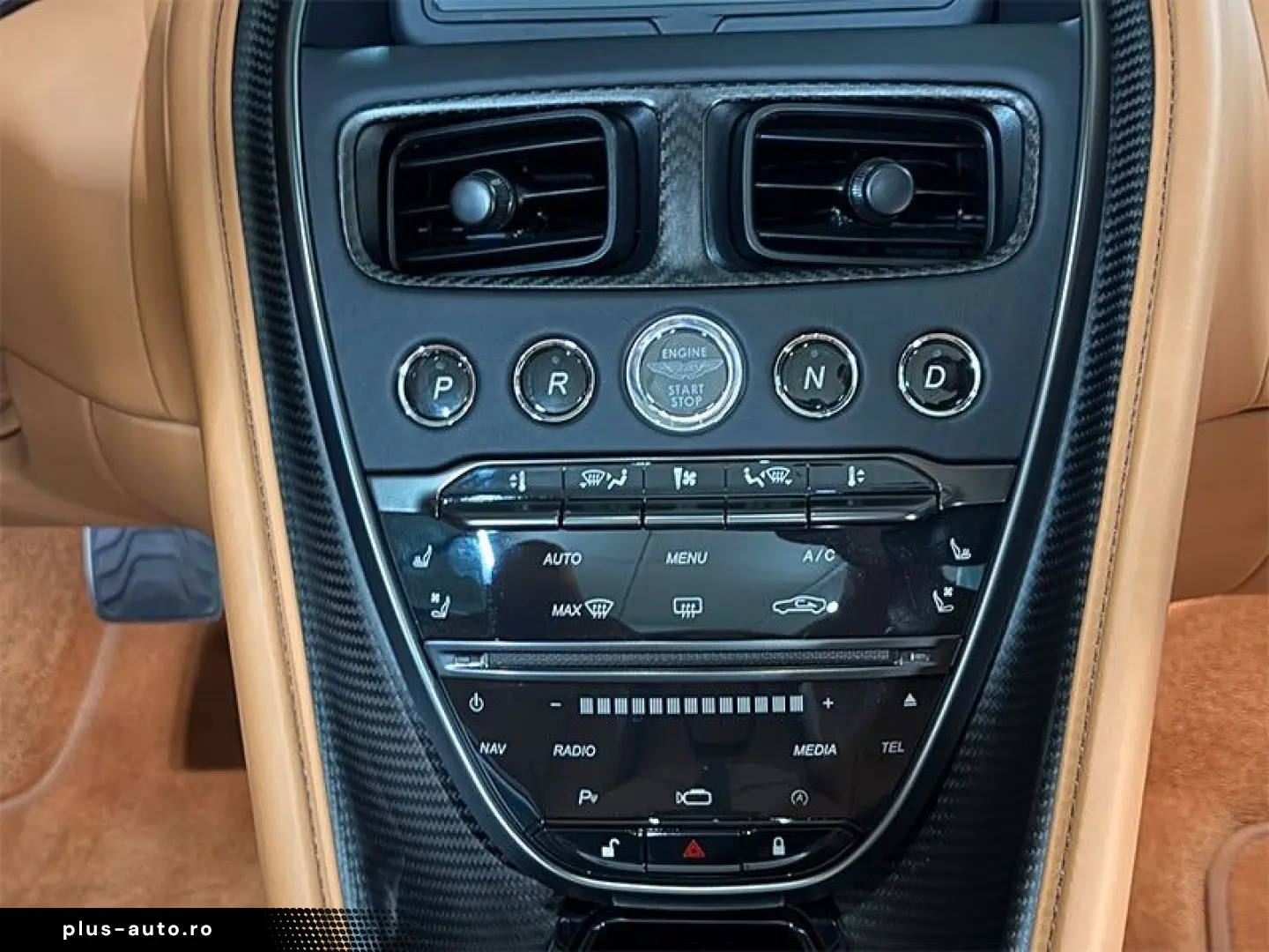 ASTON MARTIN DBS 770 Ultimate Volante 5.2 V12 1 of 199