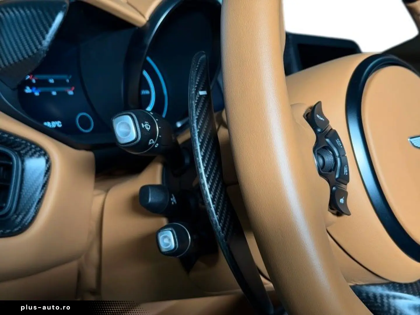 ASTON MARTIN DBS 770 Ultimate Volante 5.2 V12 1 of 199