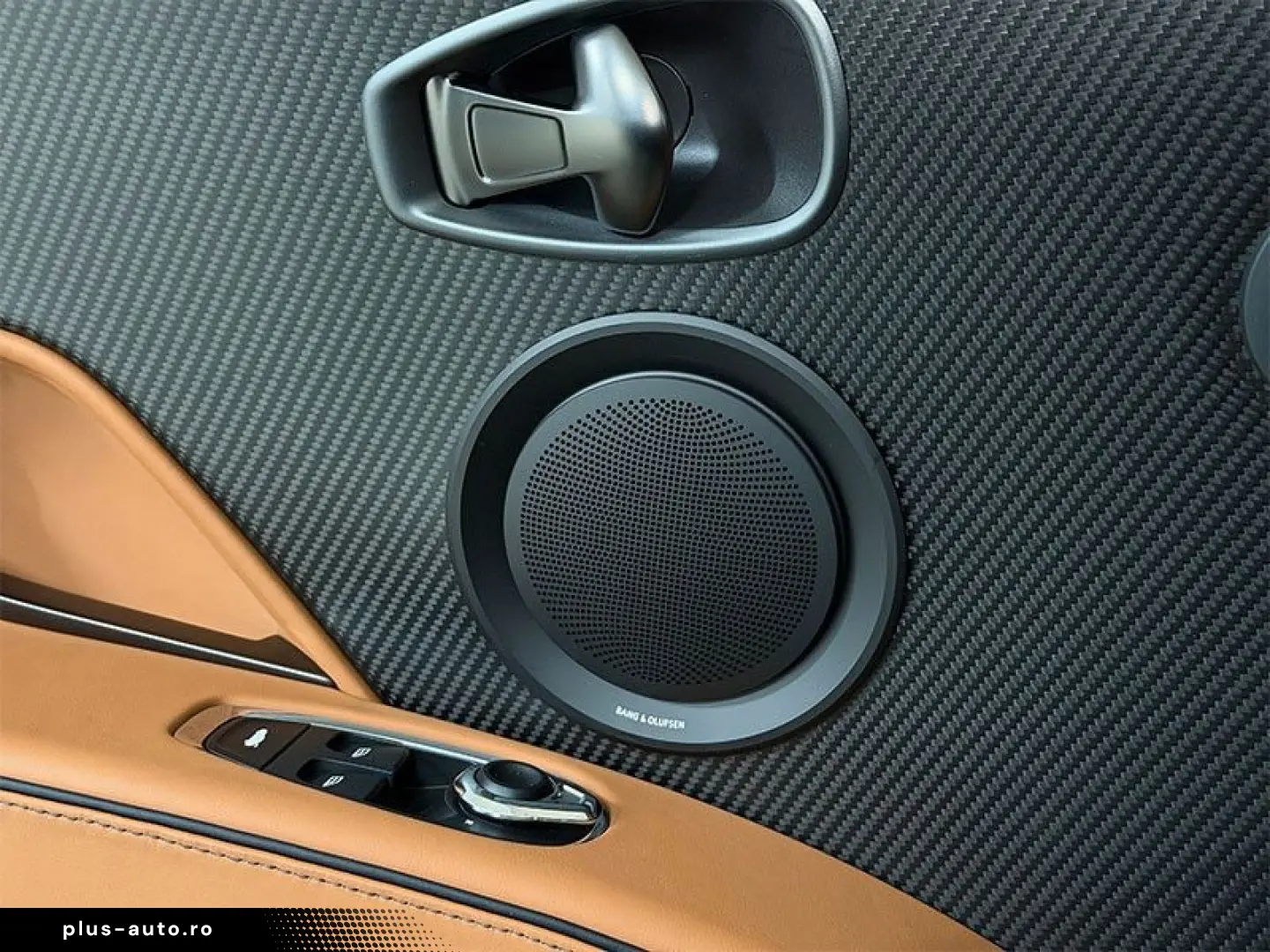 ASTON MARTIN DBS 770 Ultimate Volante 5.2 V12 1 of 199