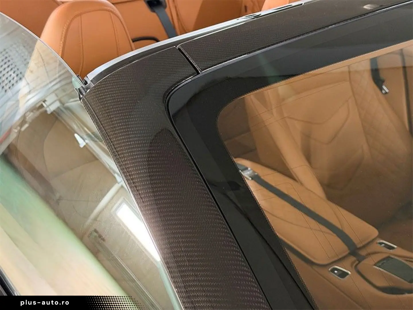 ASTON MARTIN DBS 770 Ultimate Volante 5.2 V12 1 of 199