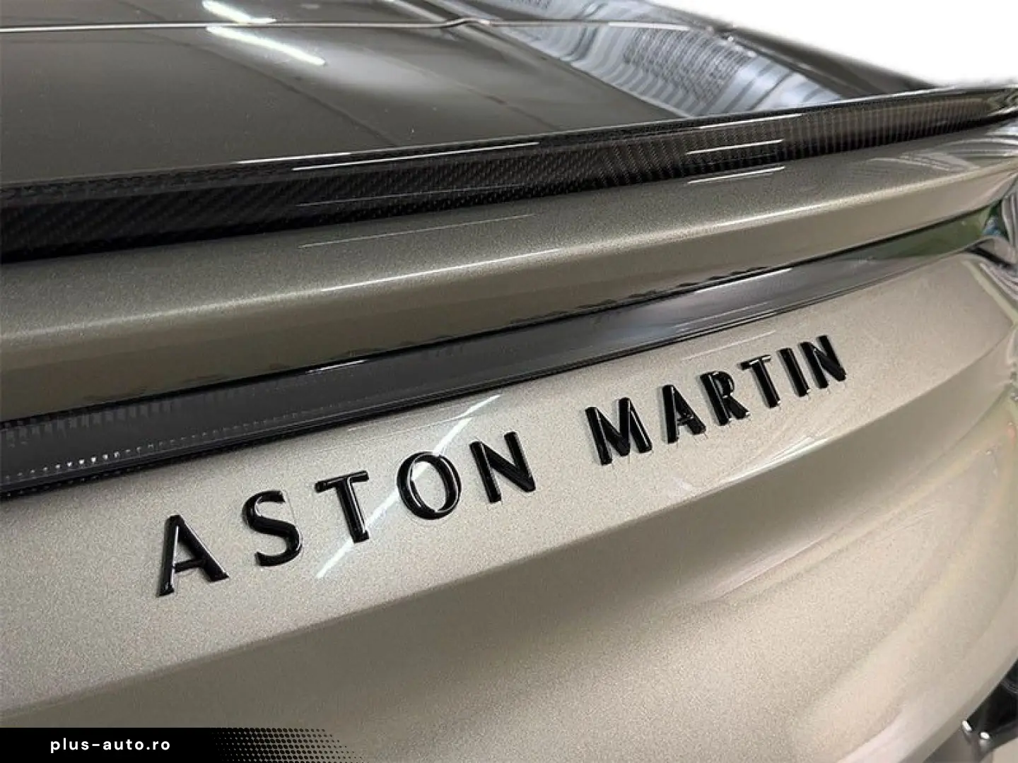 ASTON MARTIN DBS 770 Ultimate Volante 5.2 V12 1 of 199