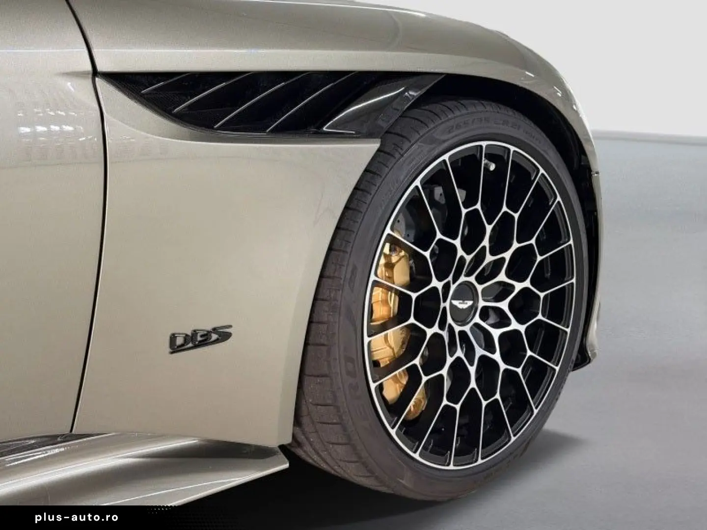 ASTON MARTIN DBS 770 Ultimate Volante 5.2 V12 1 of 199