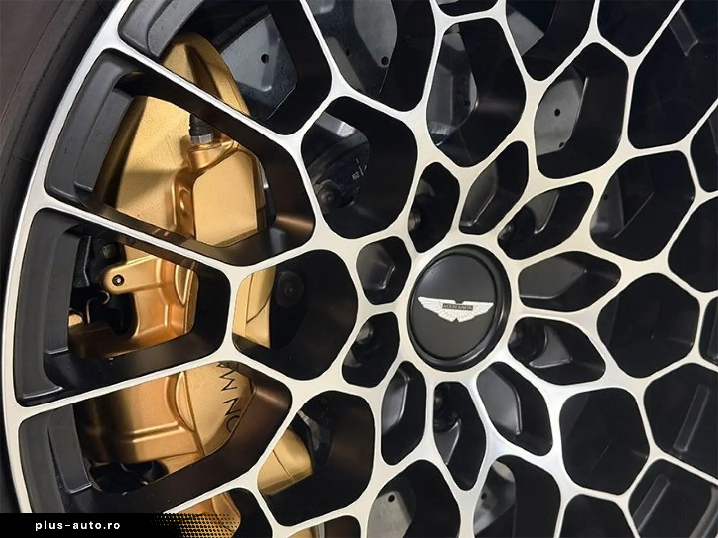 ASTON MARTIN DBS 770 Ultimate Volante 5.2 V12 1 of 199