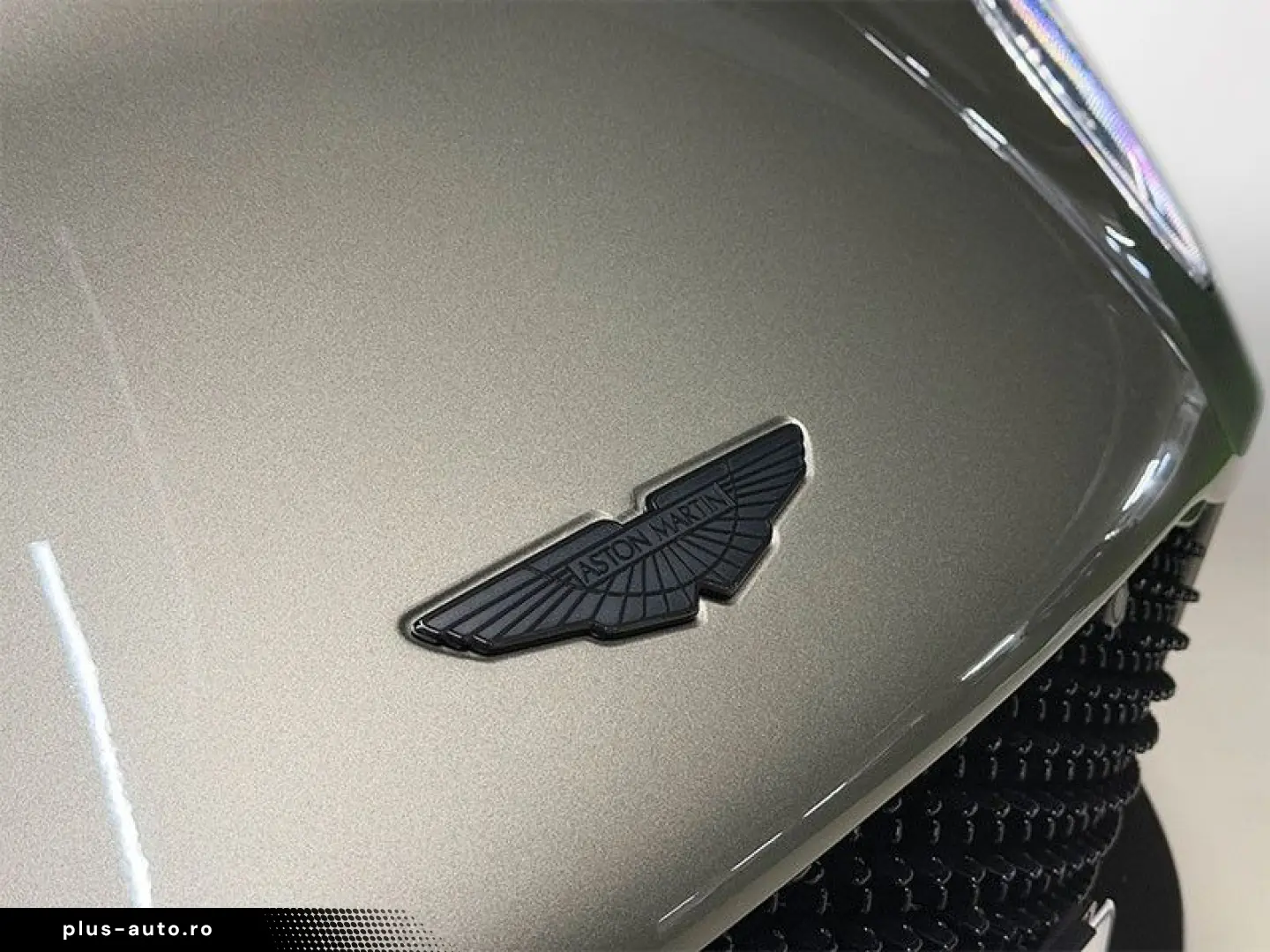 ASTON MARTIN DBS 770 Ultimate Volante 5.2 V12 1 of 199