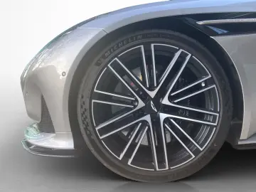 ASTON MARTIN DB12 4.0 V8 Volante