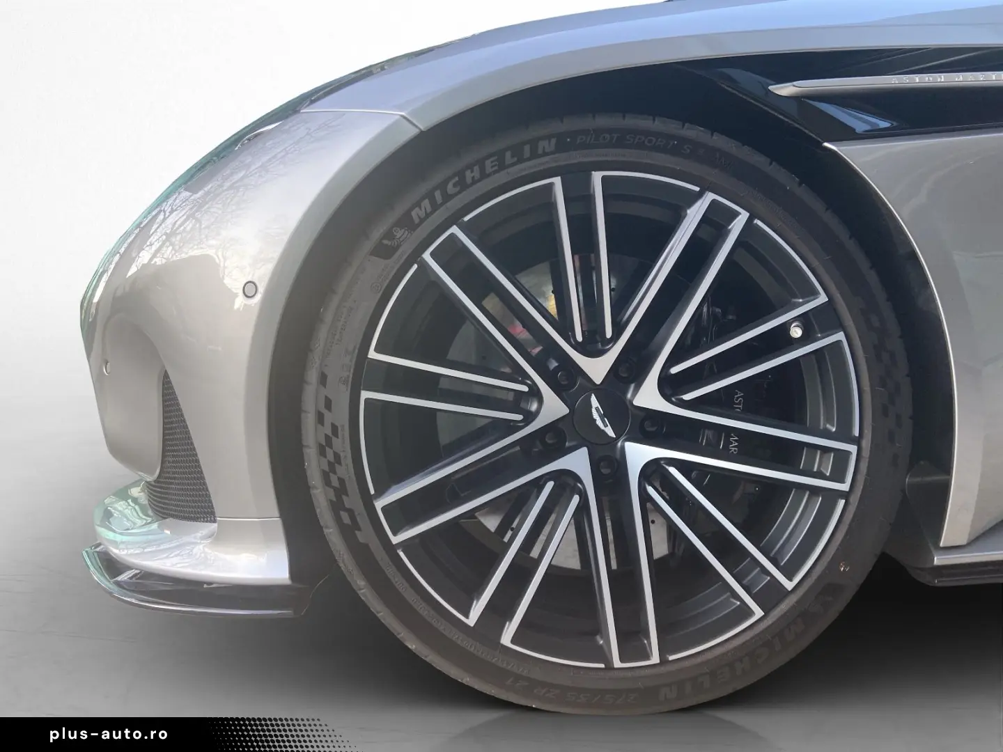 ASTON MARTIN DB12 4.0 V8 Volante