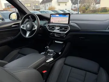 BMW X3 xD 20 i M Sport Laser Pano AHK HuD h k StHzg