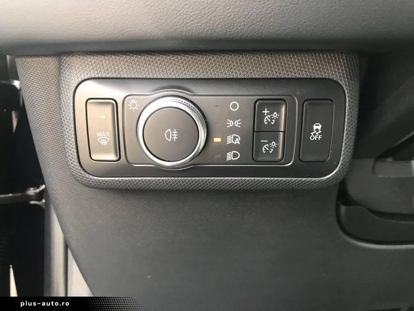 FORD Mustang MACH-E Basis AWD