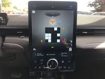 FORD Mustang MACH-E Basis AWD