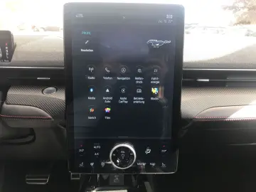 FORD Mustang MACH-E Basis AWD