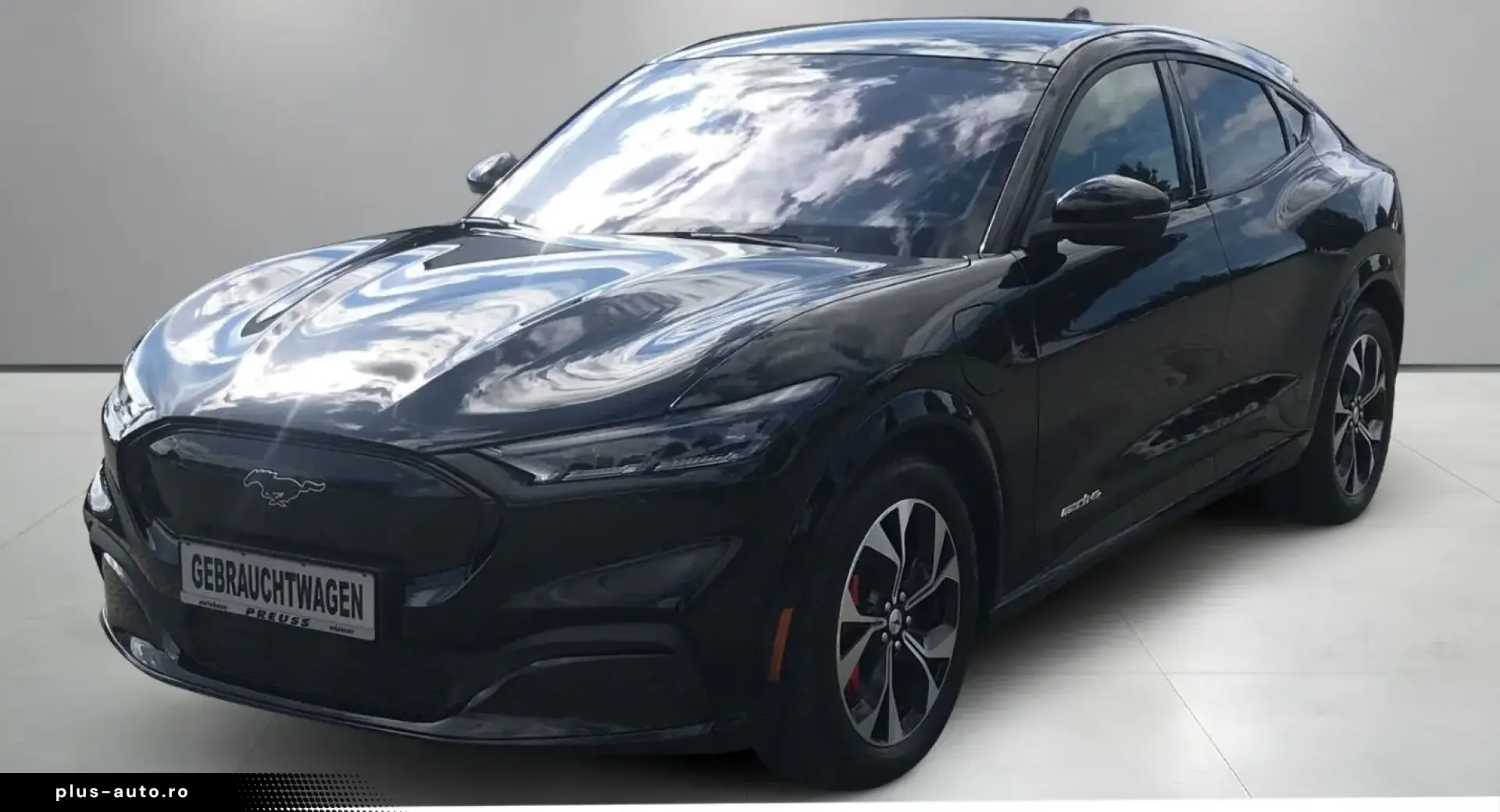 FORD Mustang MACH-E Basis AWD