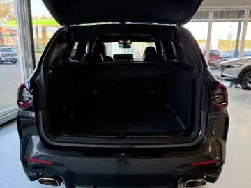 BMW X3 xDrive 20 i M Sport Autom. Pano Leder AHK Las