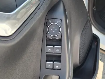 Ford Puma 1.0 EcoBoost Aut. Titanium