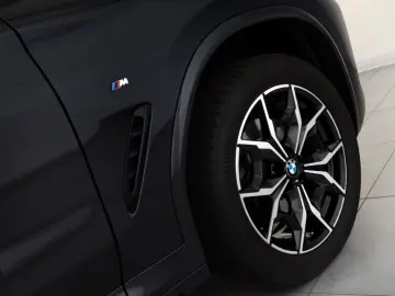 BMW X3 xDrive20i M Sport HUD ACC H&K PANO STHZ AHK