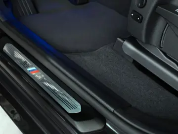 BMW X3 xDrive20i M Sport HUD ACC H&K PANO STHZ AHK