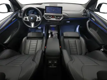 BMW X3 xDrive20i M Sport HUD ACC H&K PANO STHZ AHK