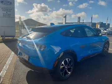 FORD Mustang Mach-E AWD  99kWh Extended Range
