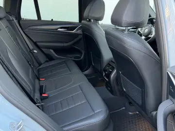 BMW X3 xDrive20d M Sport (AHK Pano 20  Memory)