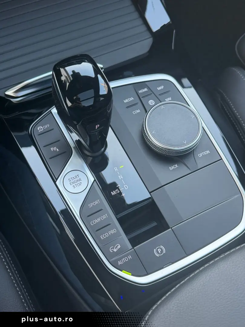 BMW X3 xDrive20d M Sport (AHK Pano 20  Memory)