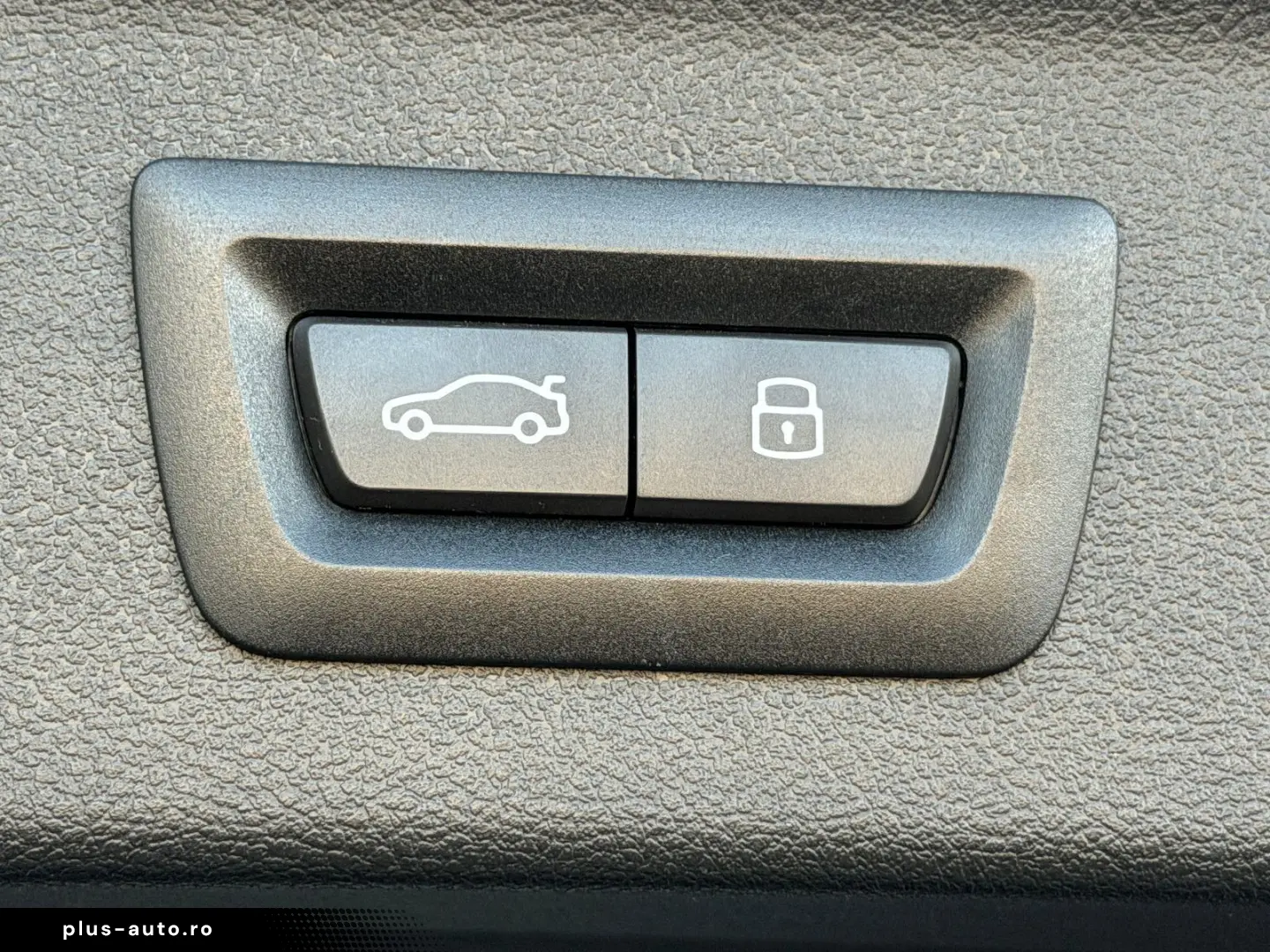 BMW X3 xDrive20d M Sport (AHK Pano 20  Memory)