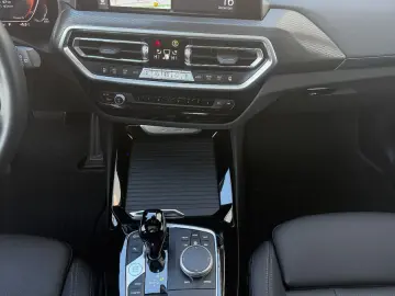 BMW X3 xDrive20d M Sport (AHK Pano 20  Memory)