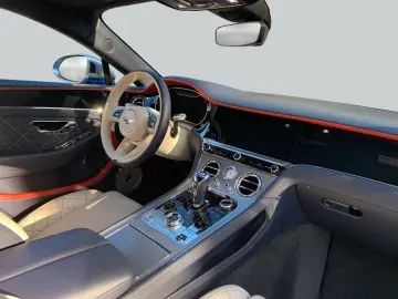 BENTLEY New Continental GT V8 Mulliner