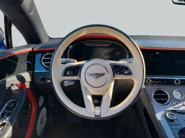 BENTLEY New Continental GT V8 Mulliner