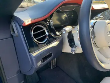 BENTLEY New Continental GT V8 Mulliner