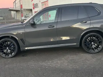 BMW X5 xDrive 40d M Sport Performance 22  Laser Head