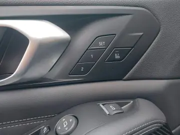 BMW X5 xDrive 40d M Sport Performance 22  Laser Head