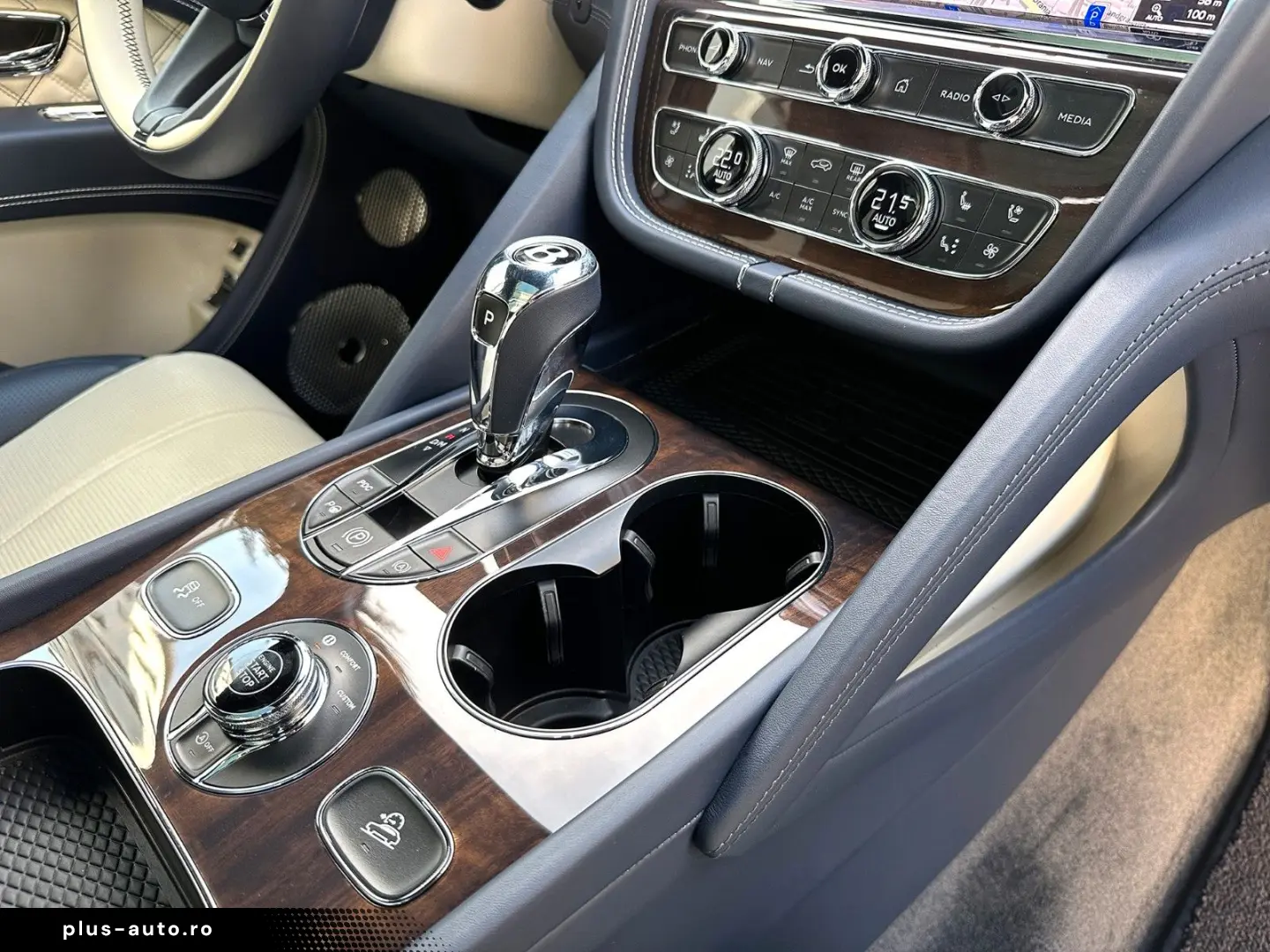 BENTLEY Bentayga V8 First Edition 1.Hand BentleyGarantie