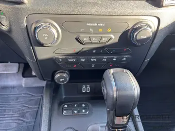 FORD Ranger  EcoBlue 2.0 4x4 DoKa Wildtrack Sportpak.