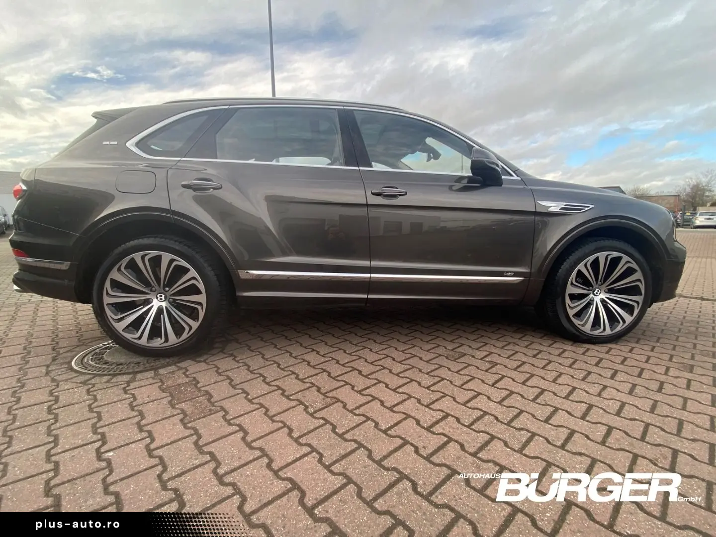 BENTLEY Bentayga Mulliner First Edition 22 Naim Airmatic