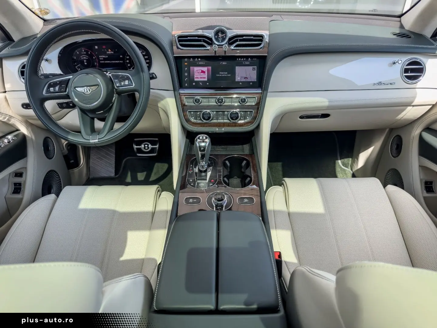 BENTLEY Bentayga Azure